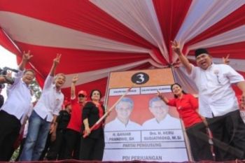 Ganjar Kunjungi Hunian Sementara