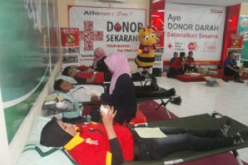 Alfamart Gelar Aksi Donor Darah di 19 Kota 