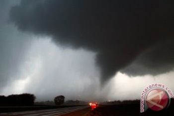 Dua SD Hilang Disapu Tornado Oklahoma
