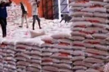 Bulog Dumai Salurkan 703 Ton Raskin