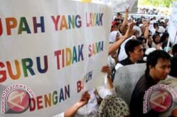 7.000 Guru Kontrak Sulbar Bantu Tingkatkan Pendidikan 