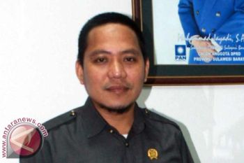 DPRD Sulbar Prihatin Rusaknya Jalan Soekarno-hatta