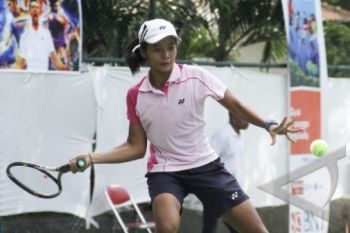 JUARA TUNGGAL PUTRI