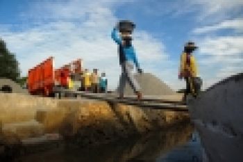 Buruh Ingin Upah Naik