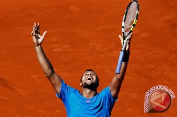 Kalahkan Tomas Berdych, Tsonga Melaju Ke Perempat Final Prancis Terbuka
