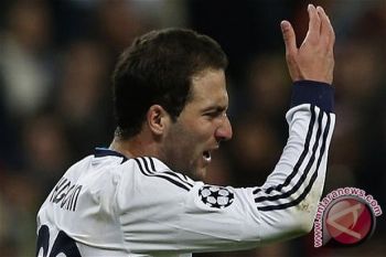 Higuain Hengkang dari Madrid