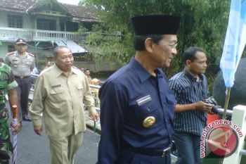Sultan resmikan jembatan penghubung antardesa program TMMD