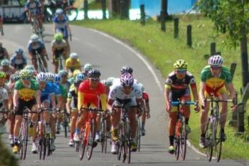 Johan Coenen Menangi Etape Terberat TdS