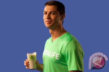 Herbalife sponsor nutrisi resmi Cristiano Ronaldo