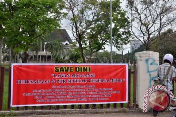 Aksi simpatik dukungan Wartawan korban PHK