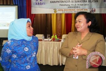 BKKBN Sumsel perbaharui pengetahuan penyuluh KB 