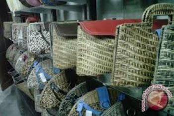 Rotan Produk Mendunia Tetap Berciri Khas Indonesia