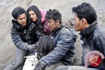  "5 cm" Film Terpuji Festival Film Bandung
