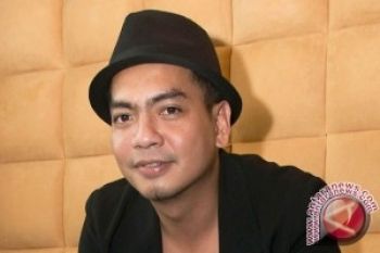 Indra Birowo Rambah Dunia Musik