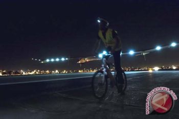 Pesawat Tenaga Surya "Solar Impulse" Mendarat di Washington