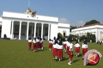 Pengunjung Istana Bogor Membludag Selama "Istana Open"