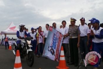 AHM gelar kompetisi Instruktur Safety Riding ke-7