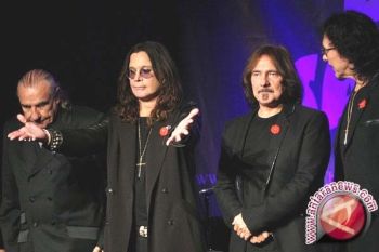  Setelah Empat Dekade, Black Sabbath Merajai Billboard