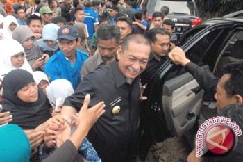  Wagub Jabar Deddy Mizwar Diminta Sikap Tegas