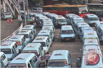  Tarif Angkot Jakarta Naik 25 Persen