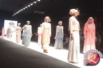  Jakarta Islamic Fashion Week 2013 Resmi Dibuka