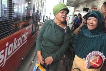  Jokowi: Tarif Transjakarta Batal Naik