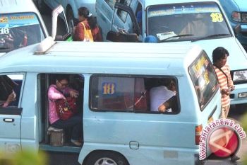 Pelaku Jasa Angkutan Direpotkan Fluktuasi Harga BBM
