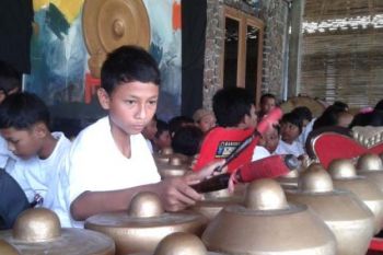 Festival Seni Anak Merapi Kampanyekan Gotong Royong