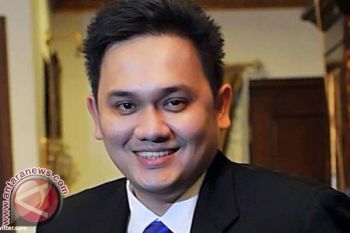 Farhat Abbas Daftar Pilkada Kolaka Lewat Perseorangan