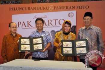 Buku Pak Harto Diluncurkan