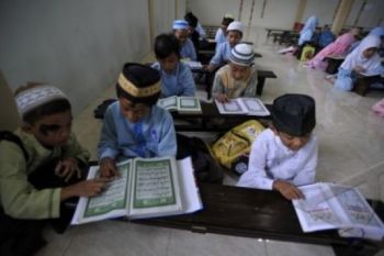 Sekolah Isi Ramadhan dengan Pesantren Kilat