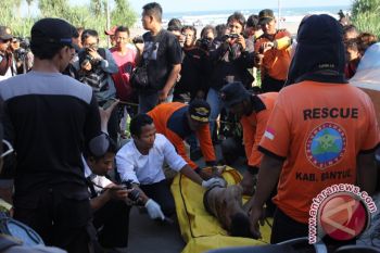 Tim SAR Pantai Parangtritis temukan wisatawan tenggelam 