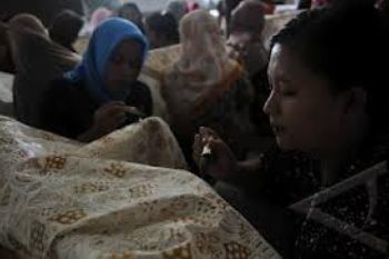 Ibu Negara Minta Perajin Batik Lestarikan Budaya
