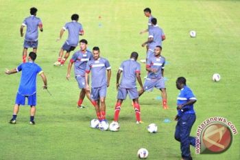 Jacksen Ajak Pemain Pelajari Kelemahan Timnas