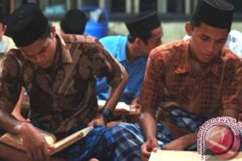 Padangpariaman Bantu 300 "Penjaga Iman"