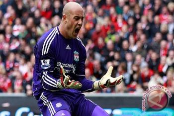 Reina Dipinjamkan ke Napoli