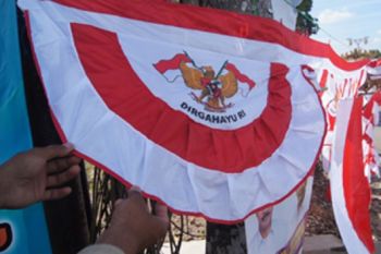 MULAI PASARKAN BENDERA