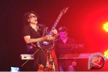  Lilo Kla Project Puji Steve Vai