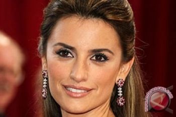 Penelope Cruz lahirkan bayi perempuan