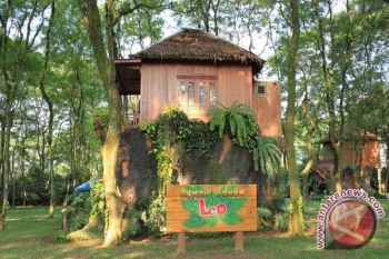 Taman Mekarsari Berbenah Sambut Lebaran 