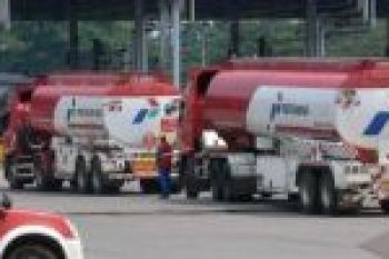 Pertamina Pasok BBM Cilacap Penuhi Kebutuhan Riau