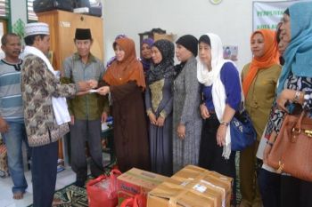 Fisip Unsultra Angkatan 86 Berbagi Ke Panti Asuhan