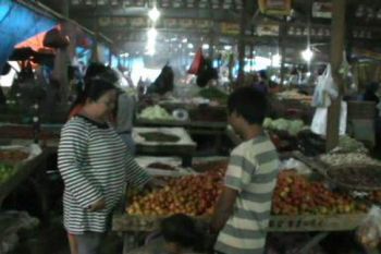 Harga Bawang Merah dan Cabai Melambung