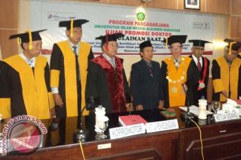 Sulaiman Saat Doktor ke-216 UIN Alauddin Makassar