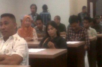 92 Calon Panwascam Kendari Ikuti Tes Tertulis 