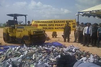 Polres Natuna Musnahkan Miras Temuan