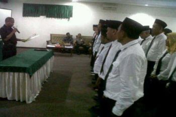 30 Panwascam Se-kota Kendari Dilantik