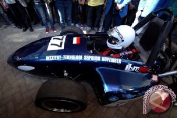 Mobil Surya ITS Siap Berlaga di Australia
