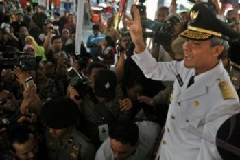 Gubernur "Blusukan" ke Kawasan Rob