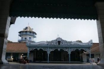 Halal Bihalal Keraton Surakarta Berakhir Bentrok